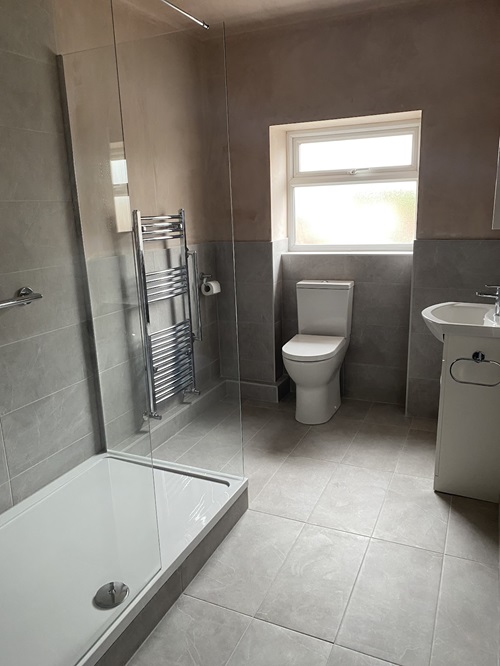 Wickes Farnborough Transforms Bathroom at The Vine Centre